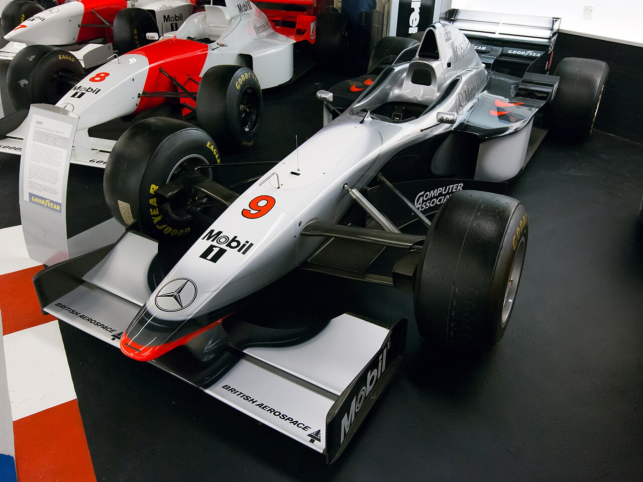 Image of McLaren MP4-12 front-left Donington Grand Prix Collection