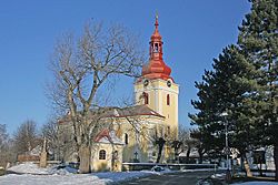 Milovice - kostel Svatého Petra a Pavla.jpg