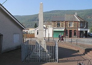 Monument in Resolven - geograph.org.uk - 66026.jpg