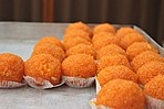 Motichoor ka Ladoo - sweets of India.jpg