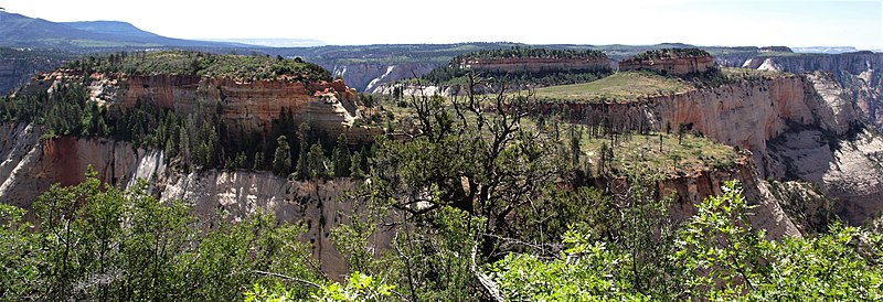 File:Mount Majestic from Zion West Rim Trail.jpg