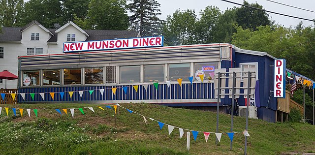 File:Munson_Diner,_Liberty,_New_York.jpg