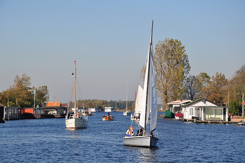 File:Netherlands, Kagerplassen, Zijp (2).JPG