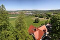 Blick vom Aussichtsturm in Richtung Nord/Nordost auf Neustadt, Langburkersdorf und die Höhen des Hohwaldes