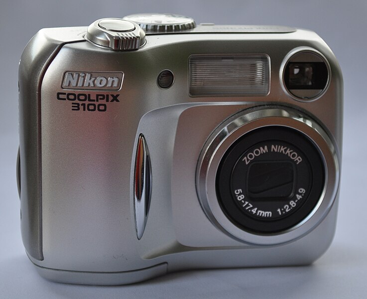 File:Nikon Coolpix 3100.jpg