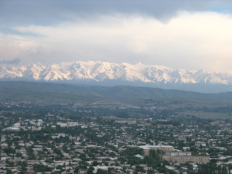 File:Panorama of Osh.jpg