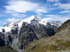 La Pigne d'Arolla widziana z okolic Arolli.