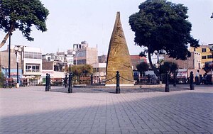 Plaza de armas de Huaral.jpg