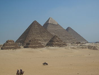 Pyramider på Gizaplatået i Egypt.