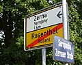 Zweisprachige Straßenschilder