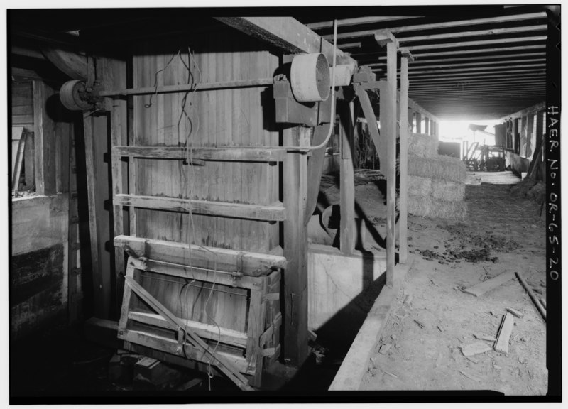 File:REMAINS OF HOP BAILING CHUTE ON GROUND FLOOR; THIS CHUTE EXTENDS TO THE SECOND FLOOR. - James W. Seavey Hop Driers, 0.6 mile East from junction of Highway 99 and Alexander Avenue, HAER ORE,2-CORV,1-20.tif