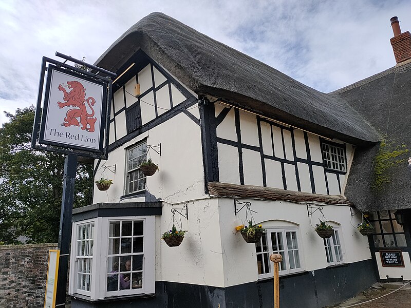 File:Red Lion public house.jpg