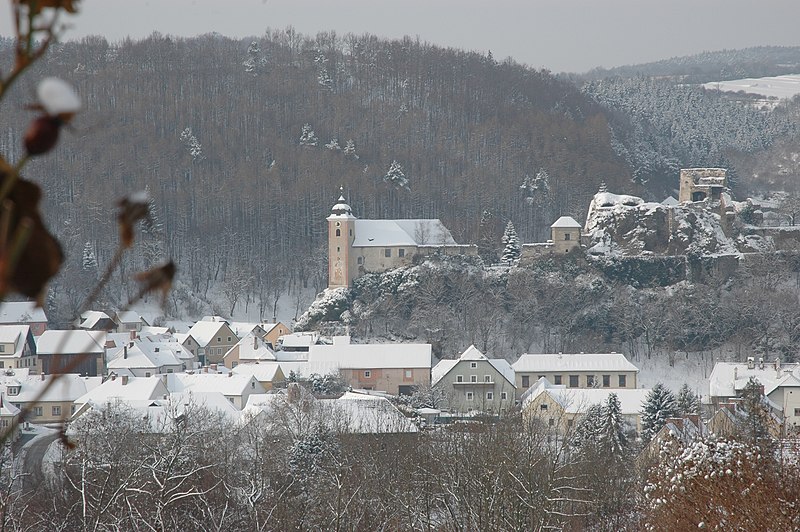 File:Rehberg im Winter.JPG