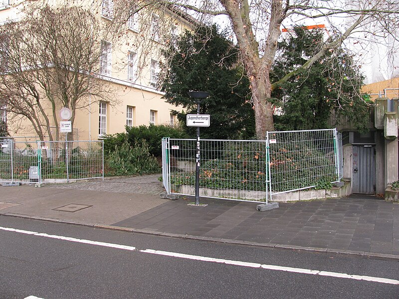 File:Reinhäuser Landstraße, 1, Südstadt, Göttingen, Landkreis Göttingen.jpg