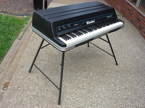 The Rhodes Mk V was the last model released by the original Rhodes corporation.