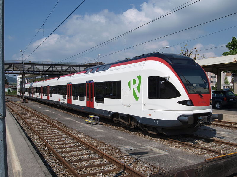 File:SBB CFF FFS 521 025-7 at Switserland p1.JPG