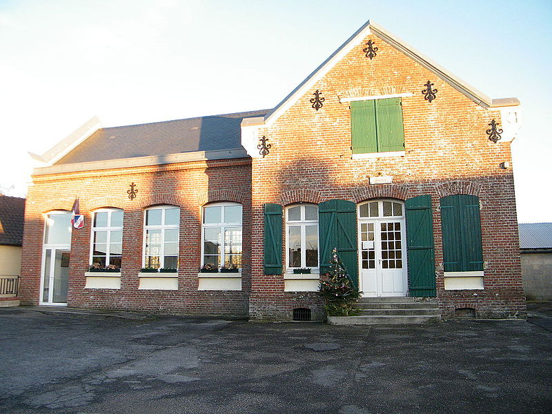 File:Saigneville (Somme) Mairie.JPG