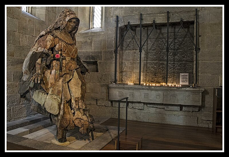 File:Saint Mary MacKillop Figure St Stephens Chapel-1 (7155731733).jpg