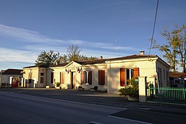 The town hall in Saumos