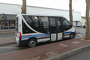 Le Master no 531 sur la ligne 305 à la gare routière de Corbeil-Essonnes.