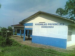 Siège de l'assemblée provinciale de Bandundu.jpg