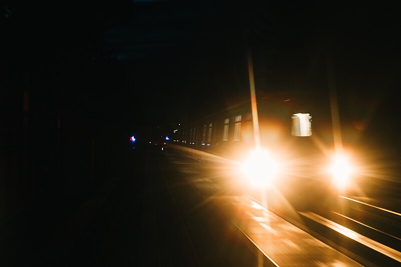 File:Skytrain Vancouver at night (33743045388).jpg