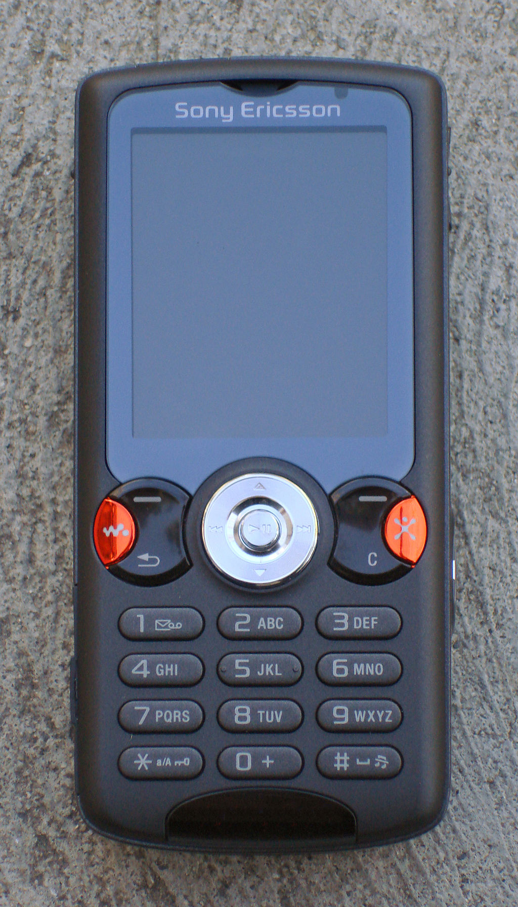 Sony Ericsson W880i Release Date