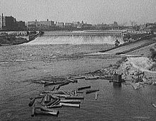 Saint Anthony Falls, 1908 St Anthony Falls.jpg