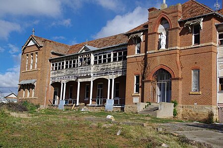 St John's Goulburn2.jpg