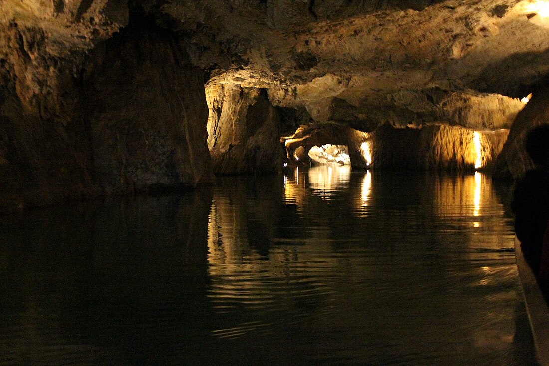 Saint-Léonard underground lake