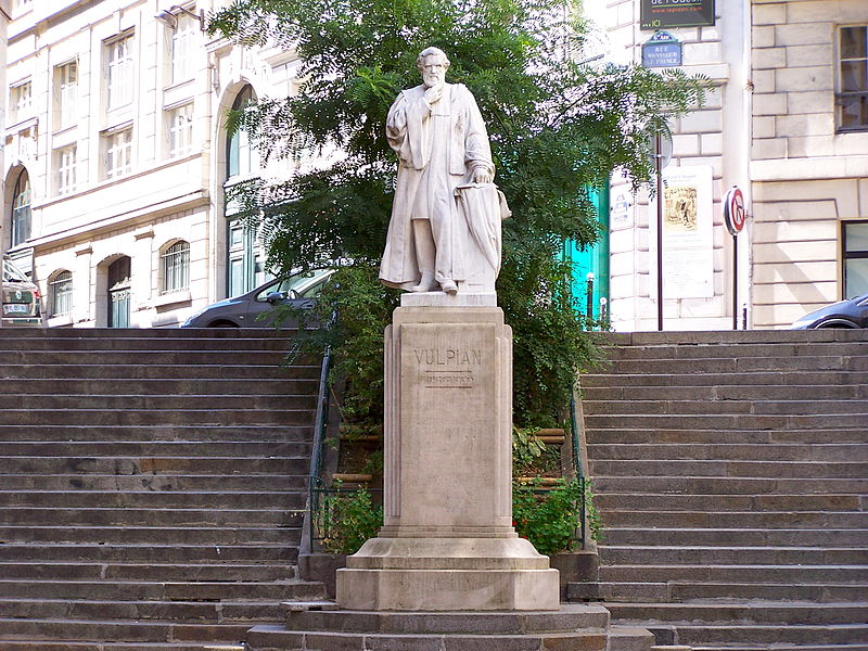 File:Statue Vulpian rue Antoine-Dubois 2.JPG