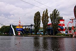 Drayton Manor Park'taki Storm Force 10 - geograph.org.uk - 1466064.jpg