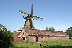 Surhuisterveen-Molen Koartwald 2.jpg