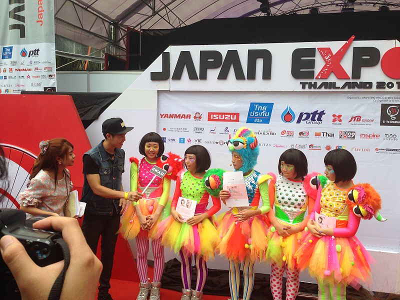 File:Tempura Kidz in Bangkok.jpg