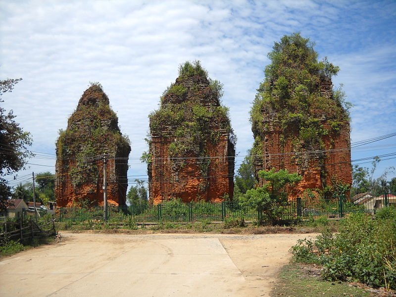 File:Tháp Khương Mỹ, Quảng Nam.JPG