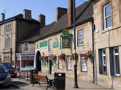 The Bull, Market Deeping - geograph.org.uk - 4057269