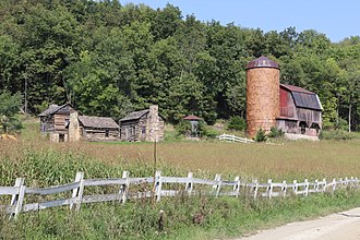 Outbuildings The Manor Petersburg 2020b.jpg