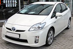 2010 Toyota Prius, kendaraan hibrida yang populer