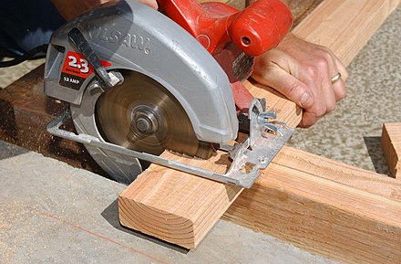 A hand-held circular saw is the most conventional circular saw.