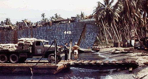 USS LST-449 November 1943.jpg