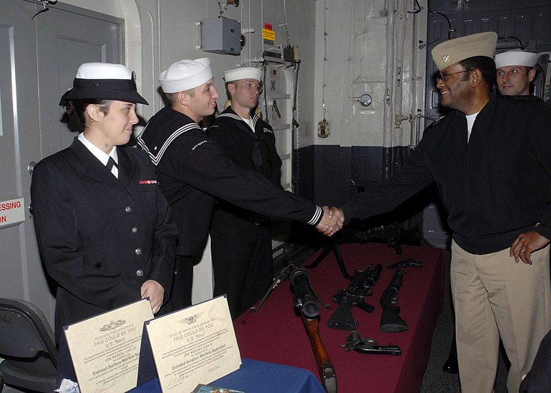 File:US Navy 081011-N-6439C-121 Vice Adm. Mel Williams Jr., commander of the U.S. 2nd Fleet, speaks with an amphibious assault ship USS Nassau (LHA 4) Sailor while visiting the ship in New York.jpg