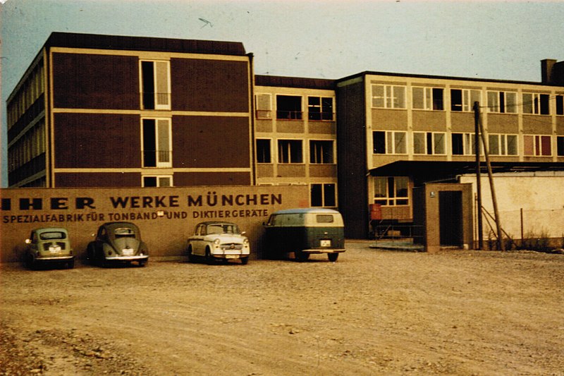 File:Uher-Werke 1962.jpg