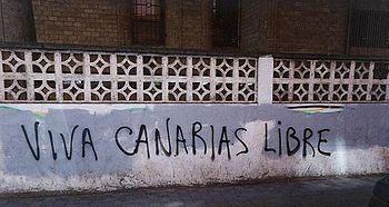 "Long Live the Free Canaries." Graffiti in San Cristobal de La Laguna, Tenerife, 1999. VivaCanariasLibre.JPG