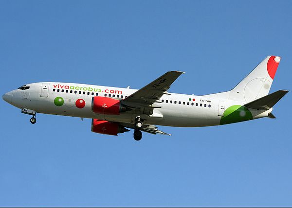 A former Viva Aerobus Boeing 737-300 in 2009.