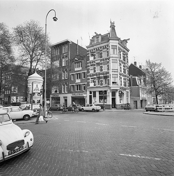 File:Voorgevels - Amsterdam - 20016694 - RCE.jpg