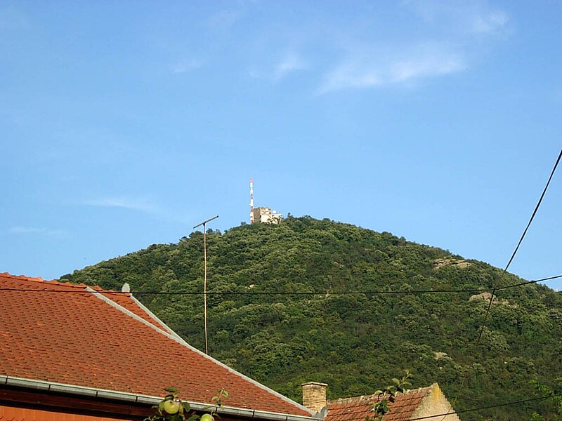 File:Vršac hill with tower.jpg