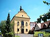 Wallfahrtskirche und Pforte des Kloster Schwarzenberg.jpg
