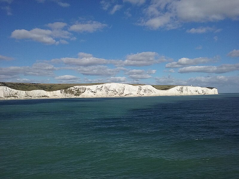 File:Whitecliffsofdover.jpg