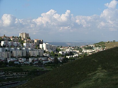 How to get to יקנעם עילית with public transit - About the place