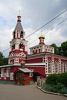 Kyrkan av den store martyren Paraskeva Pyatnitsa på Kachalovsky-kyrkogården, 2010